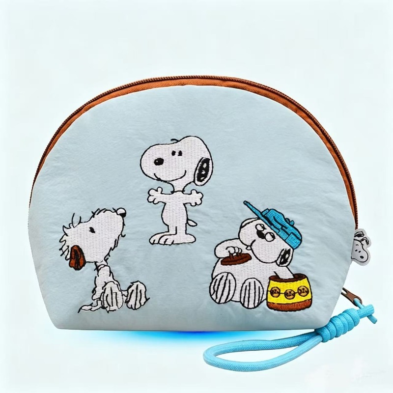 Beauty Makeup Edit - Authentic Cartoon Snoopy Cute Embroidered Shell